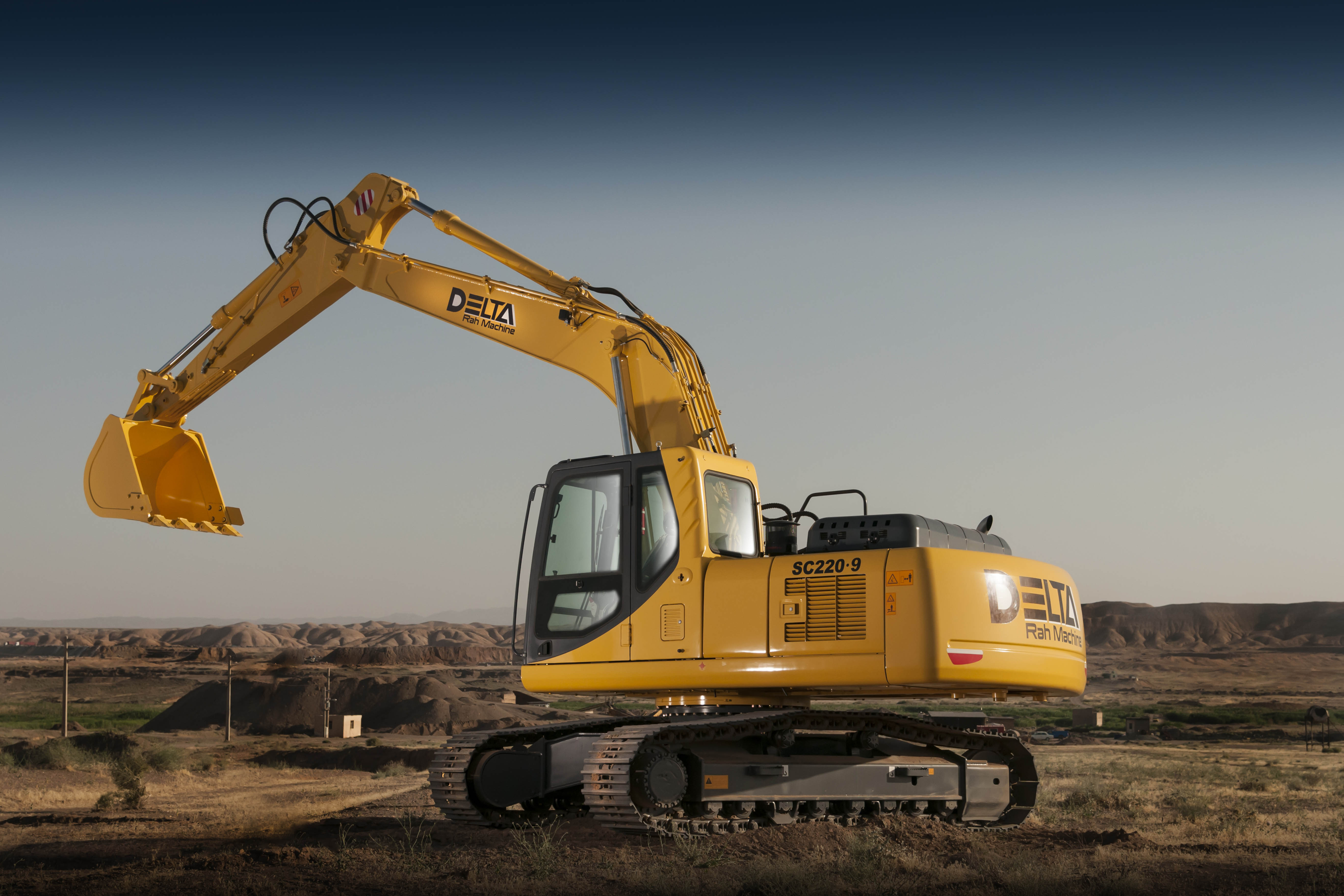 4||||235||||بیل مکانیکی  SC 220-9
